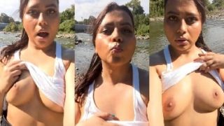 सेक्सी भोपाल भाभी के बड़े बुब्सू की नंगी सेल्फी वीडियो