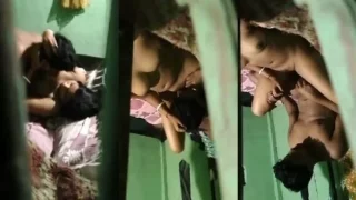 देसी कपल की चुदाई पडोसी नै चुपके वीडियो बनाई