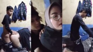 जवान मुस्लिम लड़के नई छोड़ा अपनी बड़ी दीदी को
