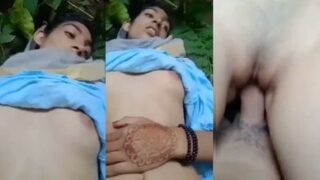 जंगल मई छोड़ा महेंडी हॅंड सेक्सी गर्ल की चिकनी छूट