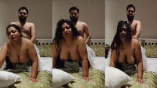डॉगी पोज़ मई हार्ड चुदाई का मज़ा लेती हॉर्नी भाभी