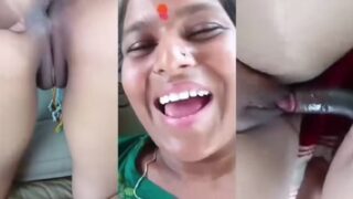 विलेज सेक्सी गर्ल का कार सेक्स एमएमएस