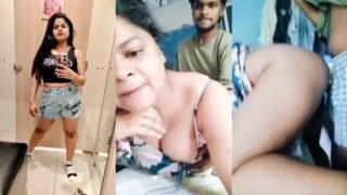 डोगग्य पोज़ मे छुड़ने का खुद ही वीडियो बनाई लड़की नै