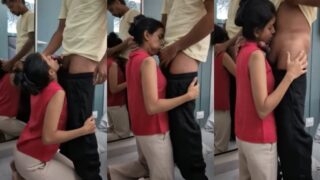 मस्ती क साथ अपने बॉयफ्रेंड को ब्लोजॉब का मजा देती क्यूट देसी गर्ल